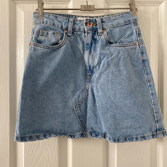 blue denim shorts - Picture 13 of 14